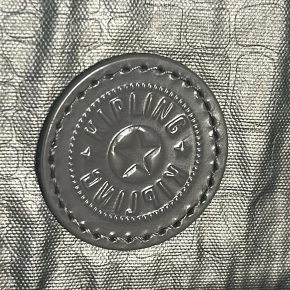 New Kipling Zuma Metallic Pewter Croc Embossed Crossbody Travel Organizer - Picture 2 of 13